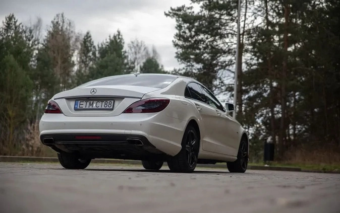 Mercedes-Benz CLS cena 89900 przebieg: 181000, rok produkcji 2012 z Międzylesie małe 352